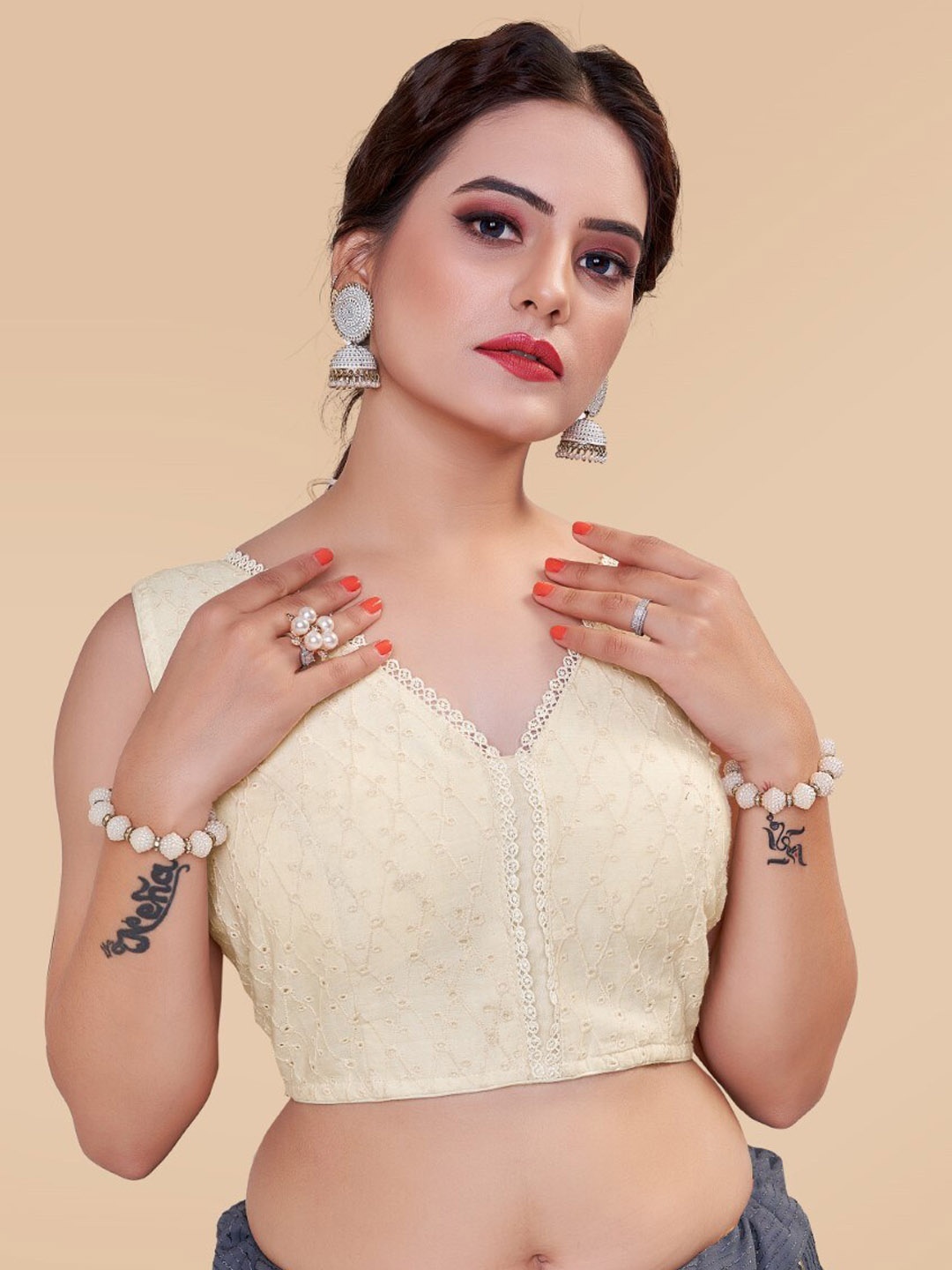 

HIMRISE Embroidered V-Neck Saree Blouse, Cream