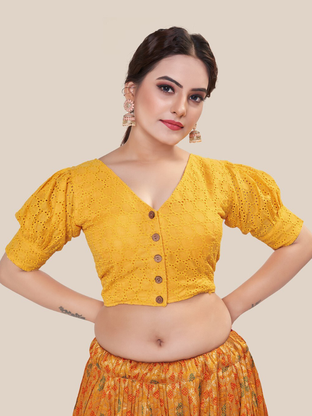 

HIMRISE Embroidered V-Neck Saree Blouse, Yellow