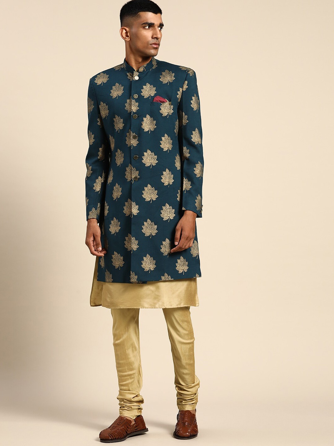 

KISAH Men Self-Design Cotton Indowestern Sherwani Set, Navy blue