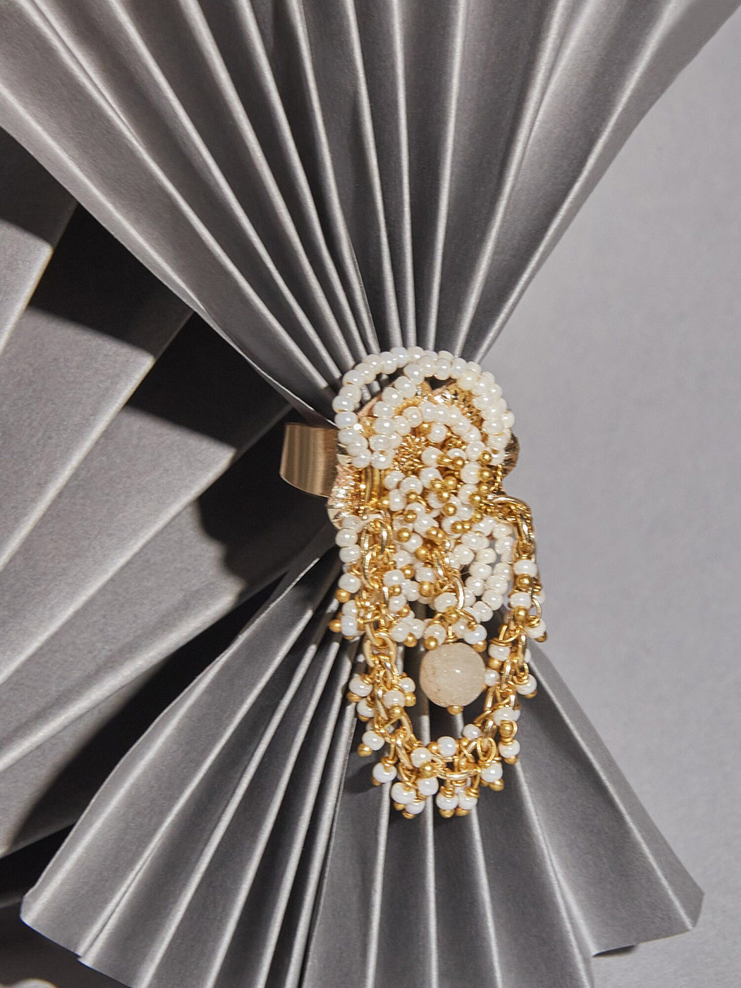 

D'oro Gold-Plated Beaded Finger Ring