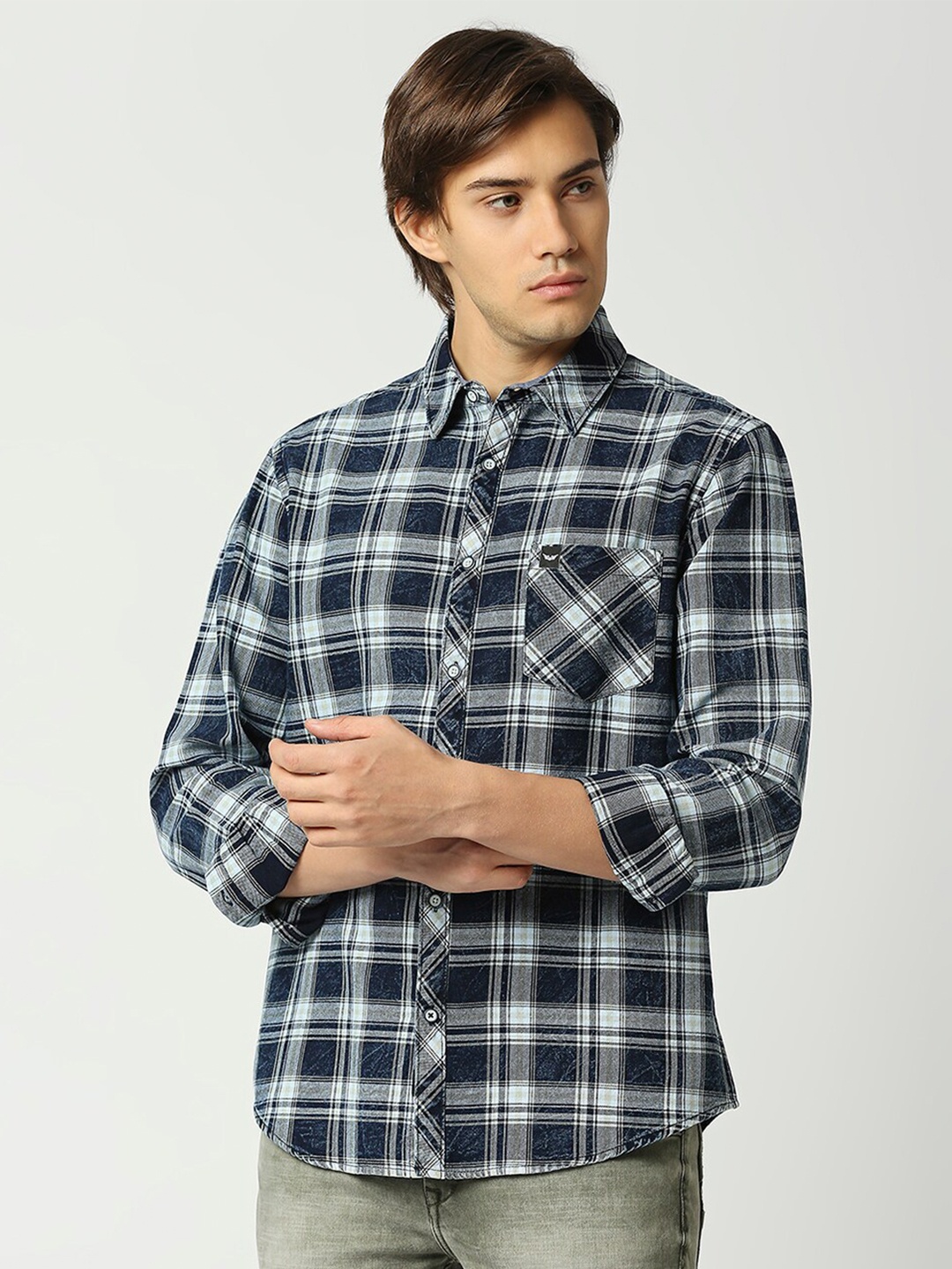 

VALEN CLUB Slim Fit Tartan Checked Pure Cotton Casual Shirt, Navy blue