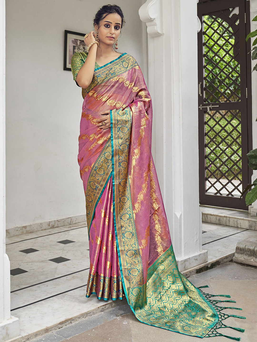 

Satrani Ethnic Motif Woven Design Zari Tissue Saree, Pink