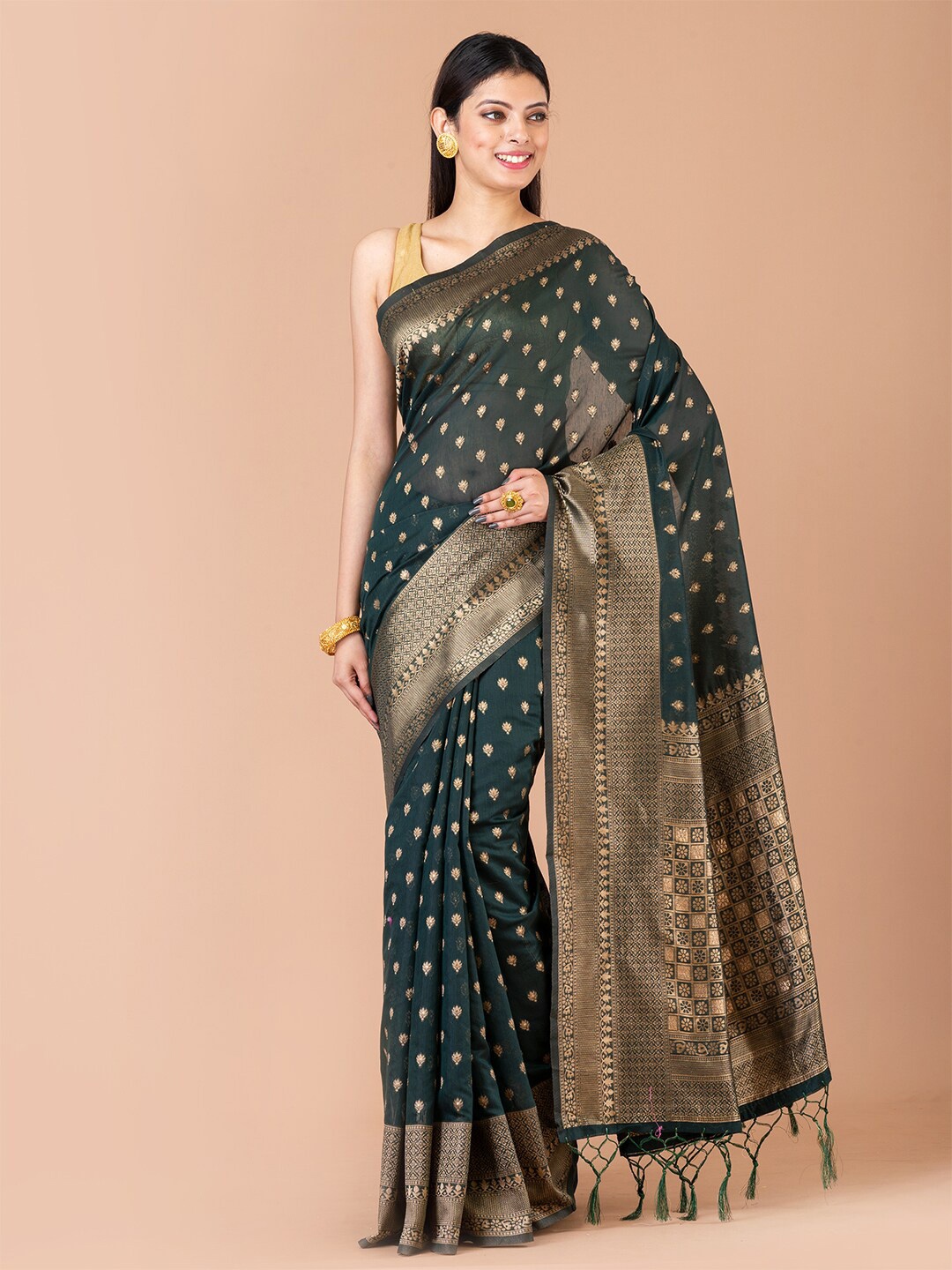 

Laa Calcutta Ethnic Motif Silk Blend Banarasi Zari Saree With tassel, Green