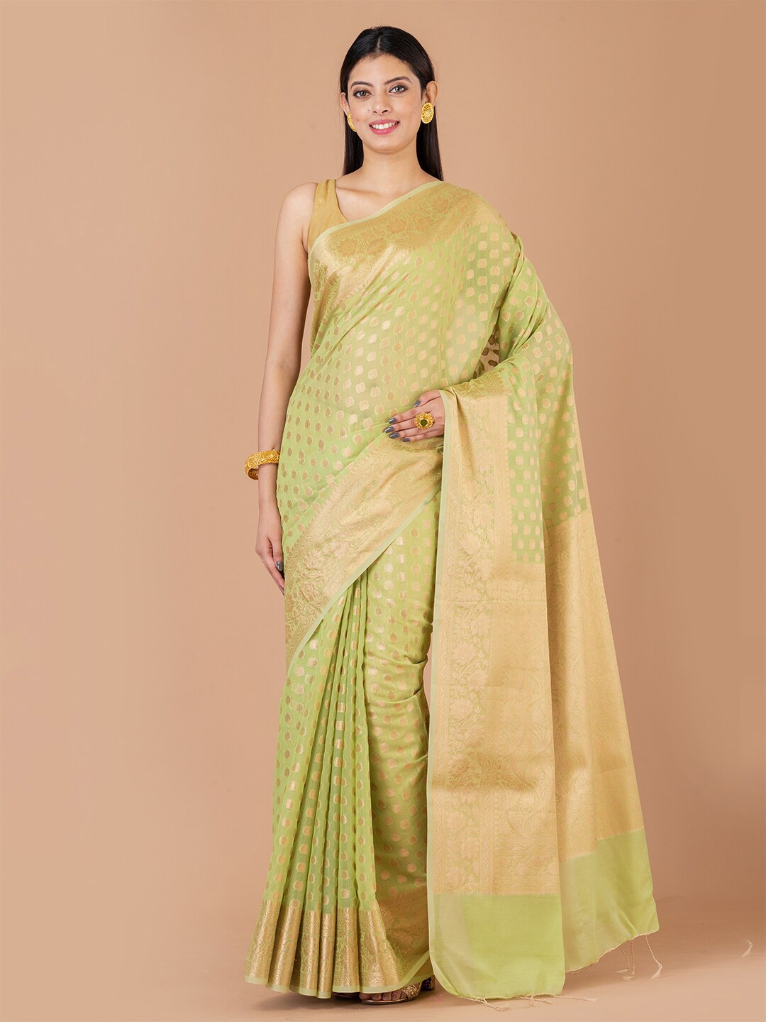 

Laa Calcutta Ethnic Motif Silk Blend Banarasi Zari Saree, Lime green