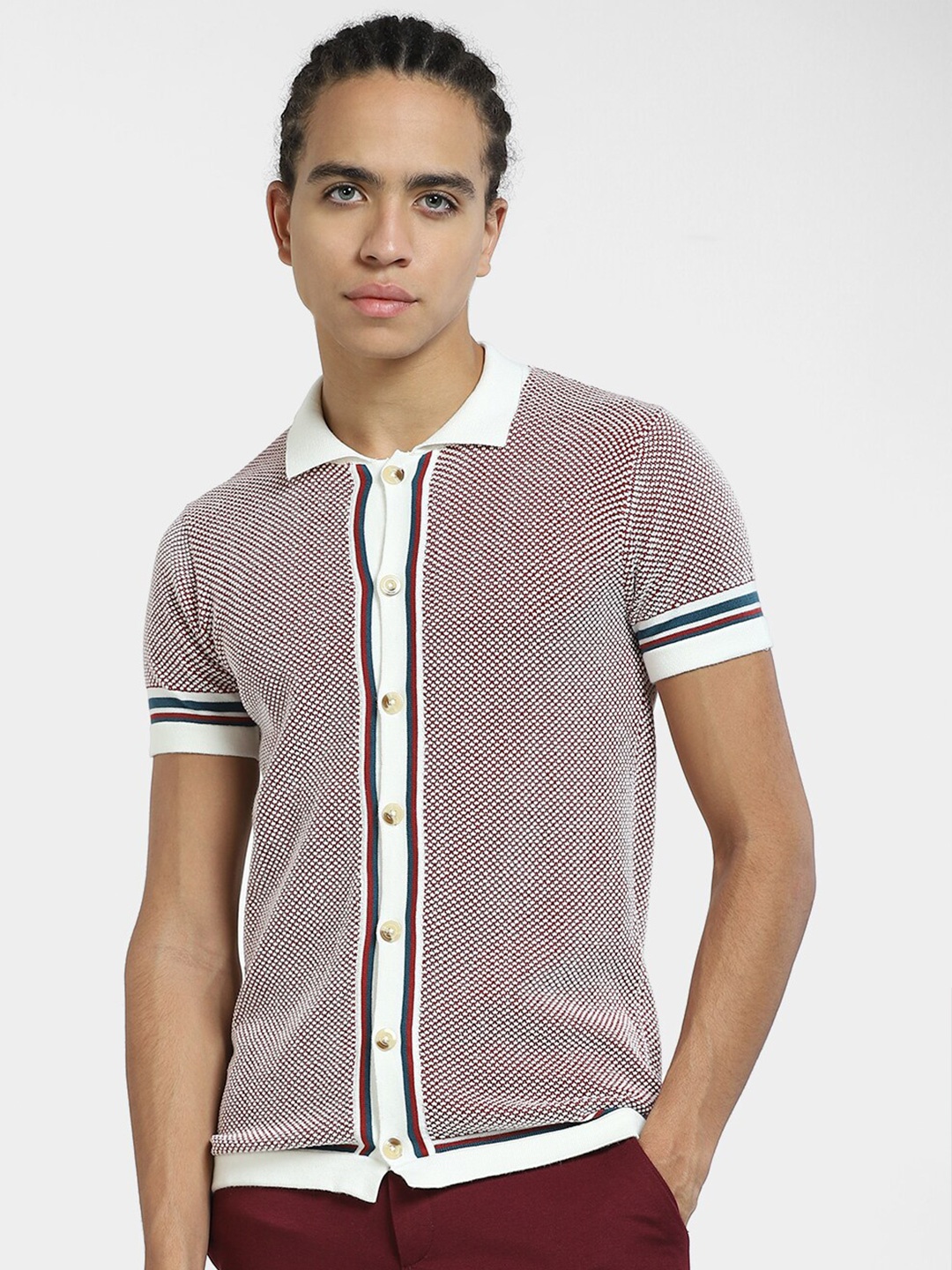 

Jack & Jones Self Design Spread Collar Cotton Casual Shirt, Maroon