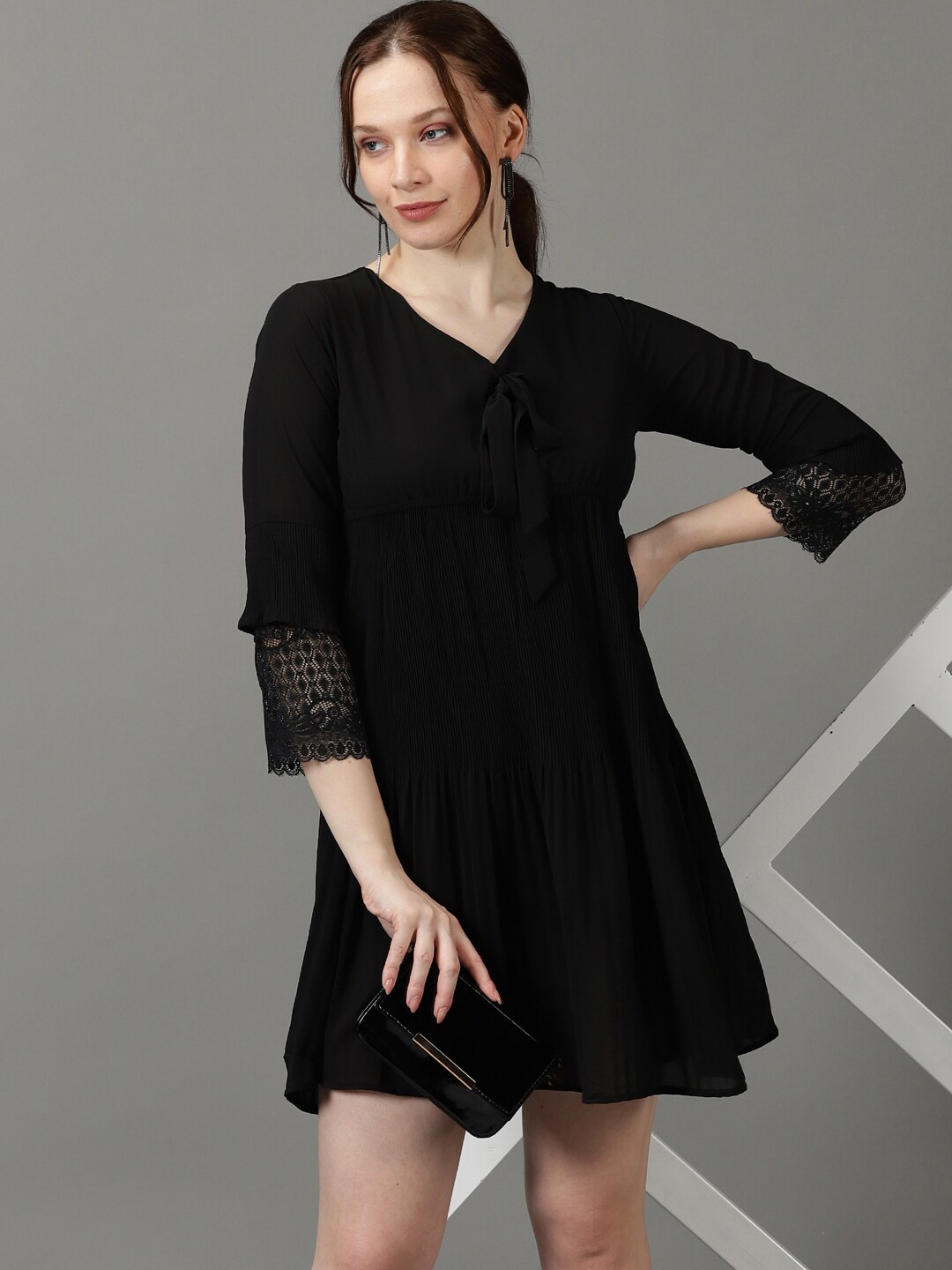 

SHOWOFF V-Neck Accordion Pleats Chiffon A-Line Dress, Black
