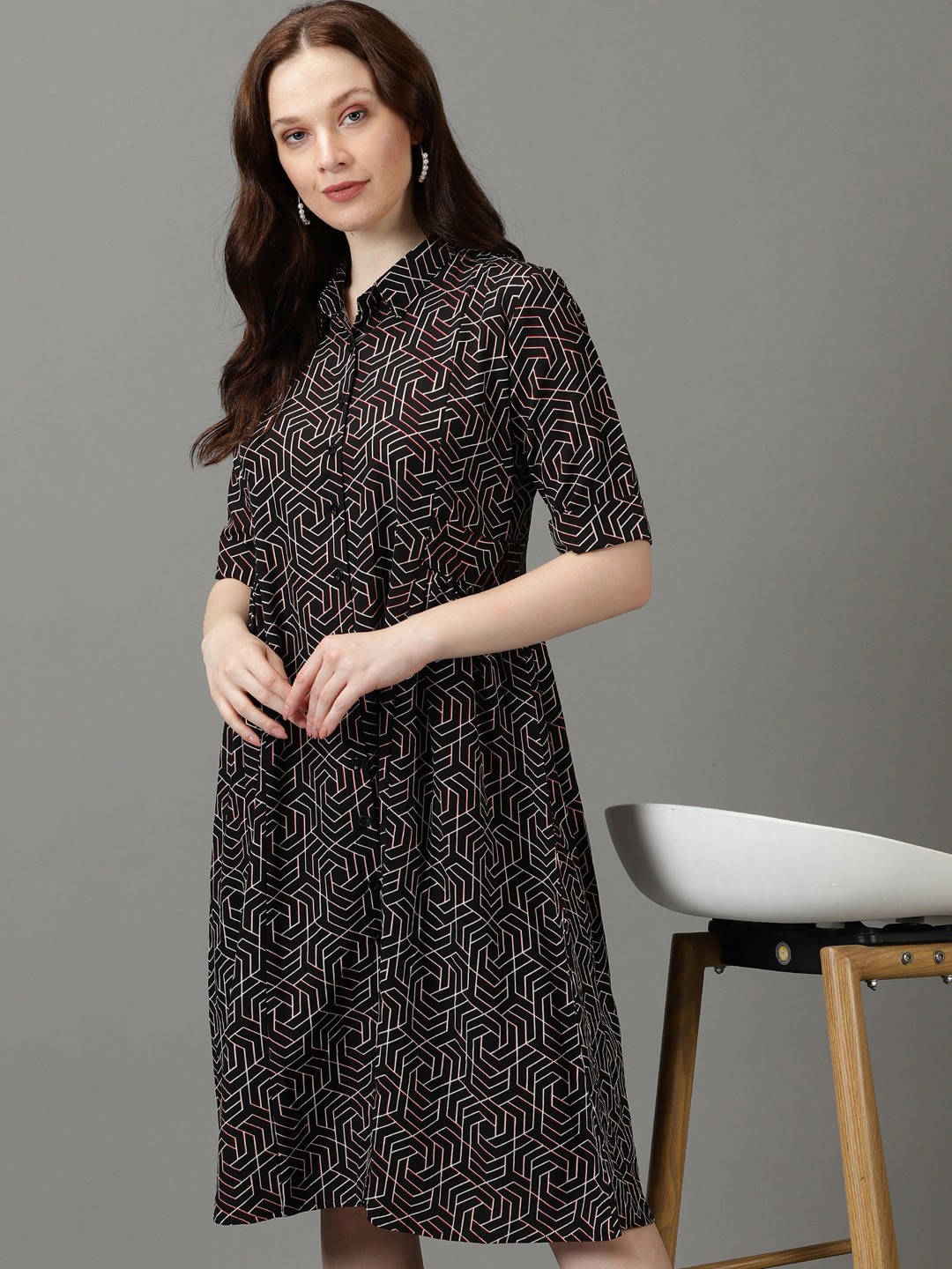 

SHOWOFF Black Floral Print Crepe Shirt Dress