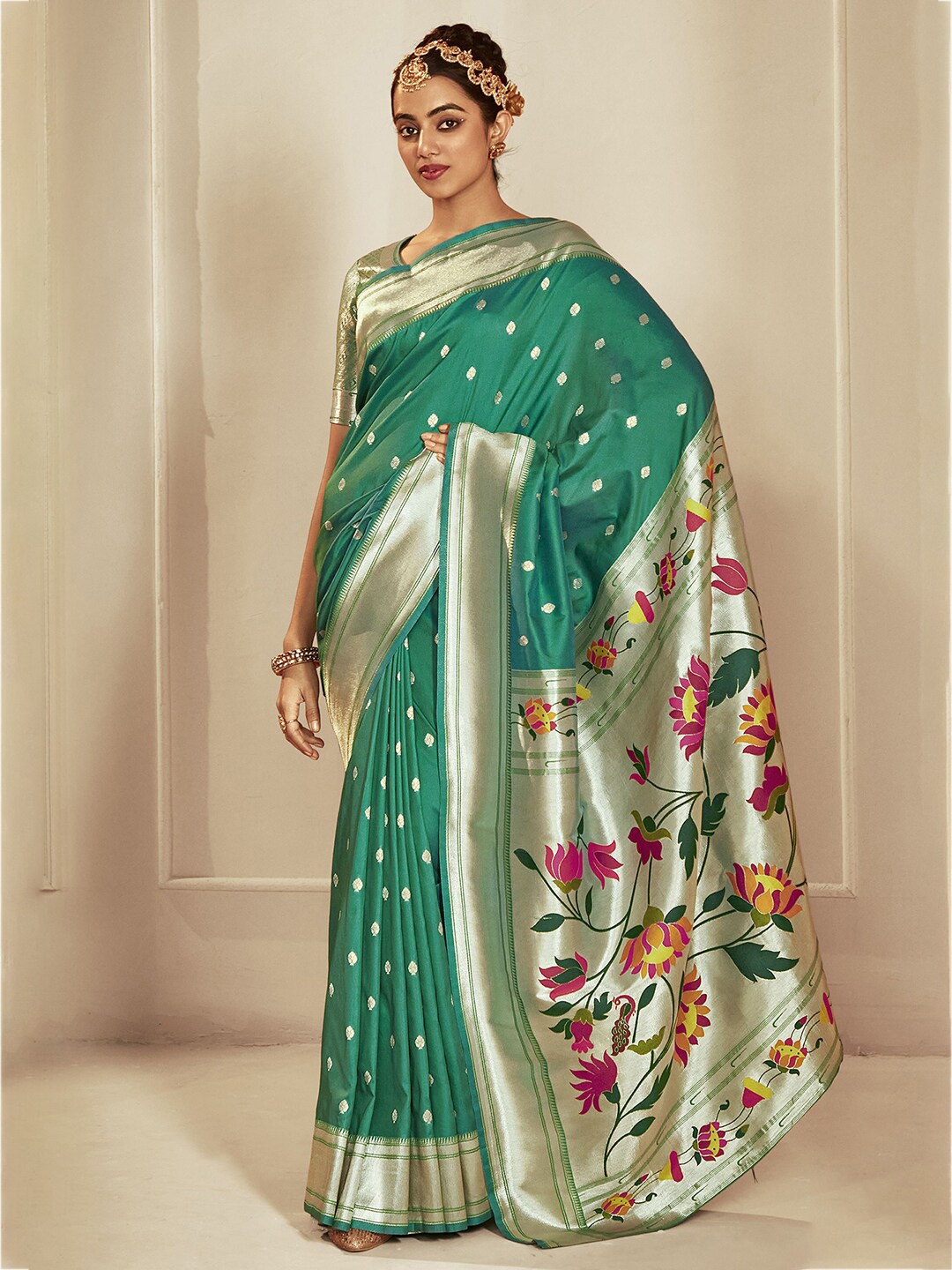 

Satrani Ethnic Motif Woven Design Zari Banarasi Saree, Green