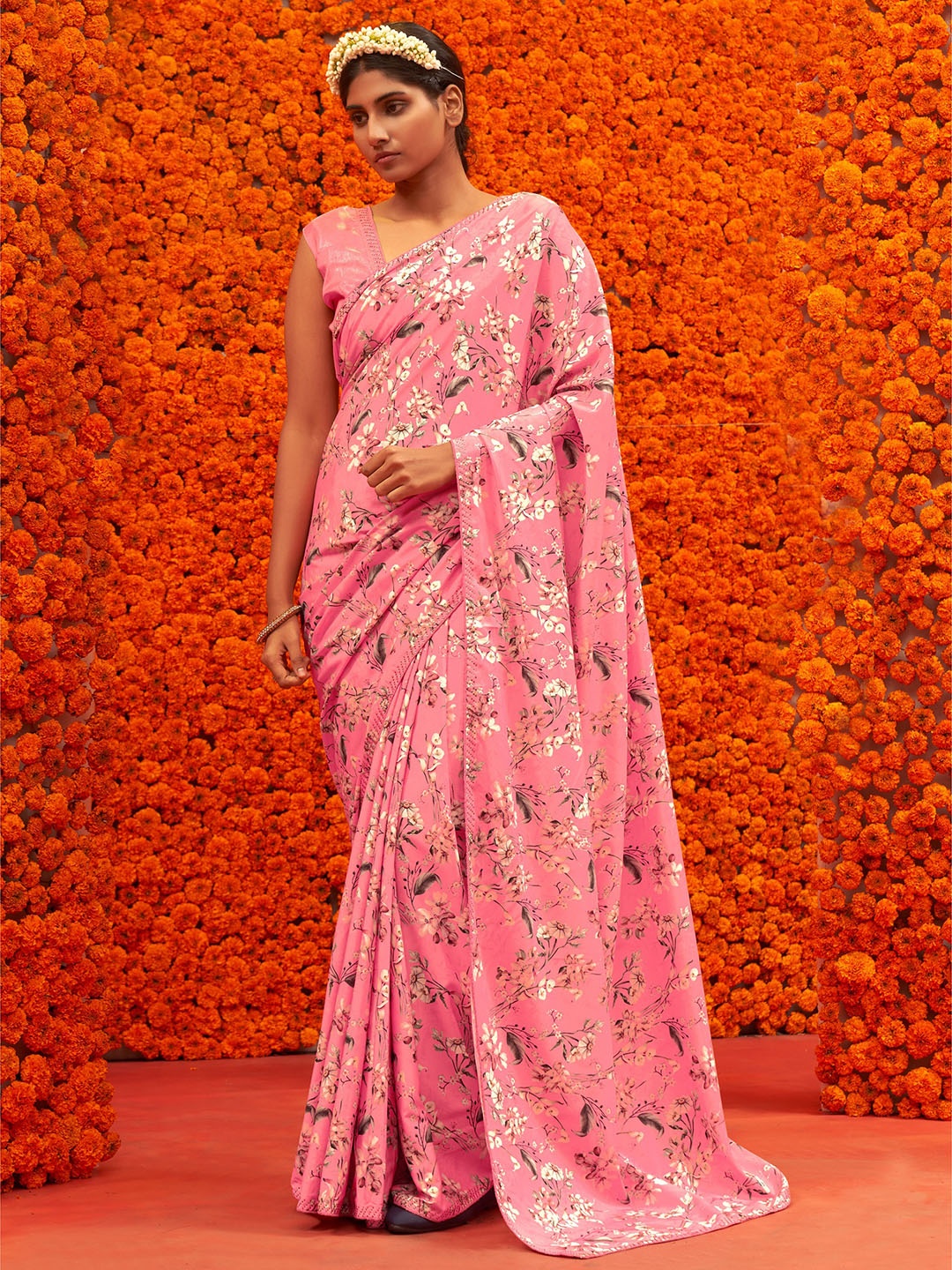 

Mitera Floral Printed Saree, Pink