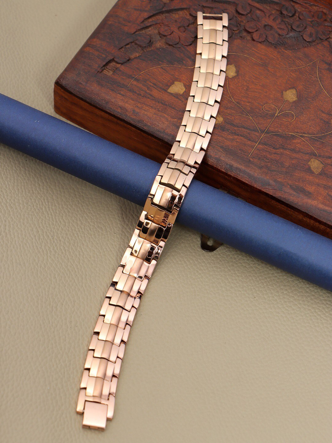 

UNIVERSITY TRENDZ Gold-Plated Link Bracelet