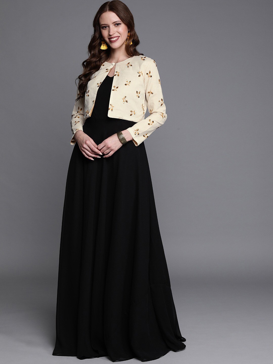 

Ethnovog V-Neck Georgette Maxi Ethnic Dress With Jackets, Black