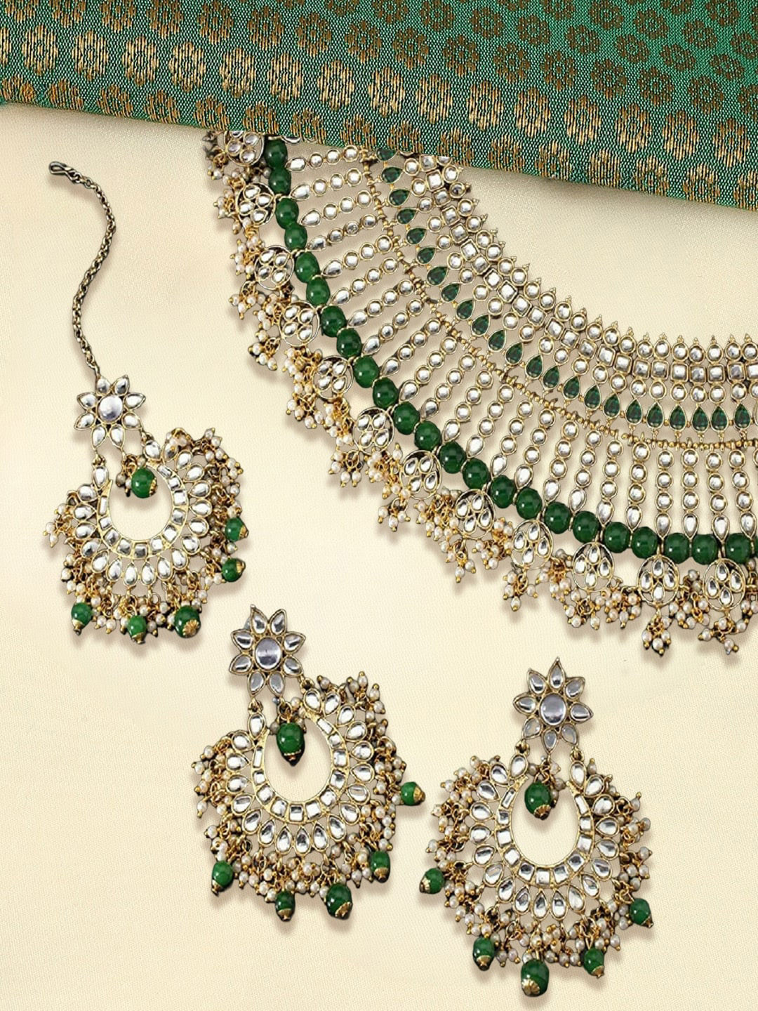 

OOMPH Kundan-Studded & Artificial-Beaded Jewellery Set, Gold