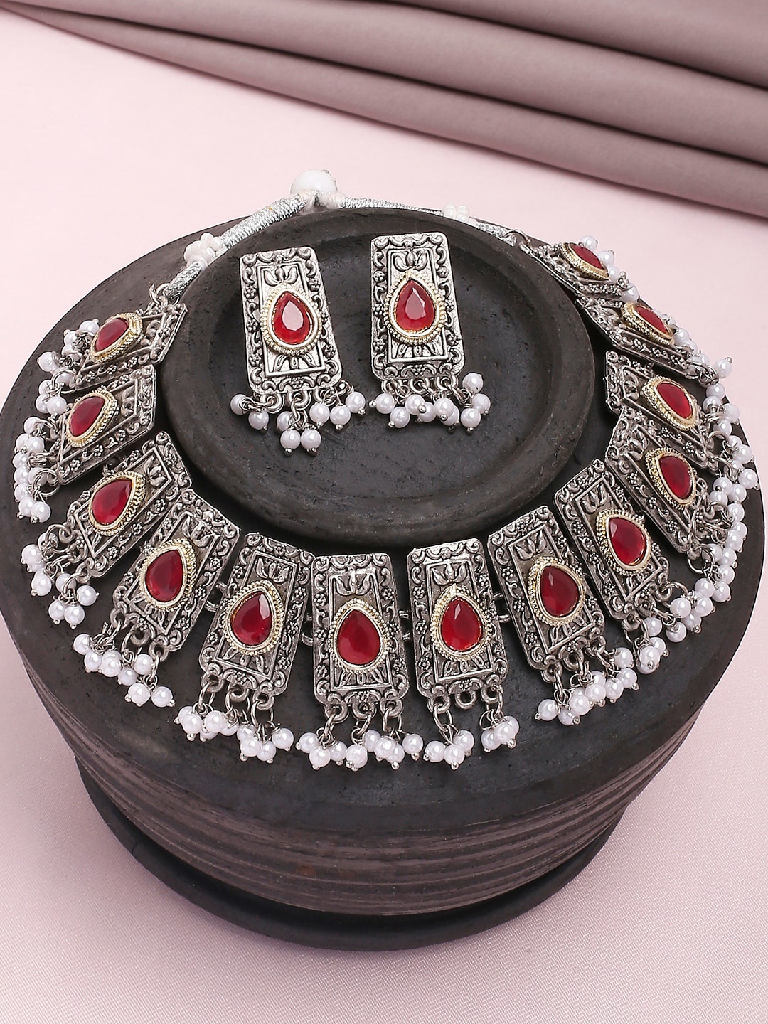 

OOMPH Silver-Plated Oxidised Stones-Studded & Pearl Beaded Jewellery Set