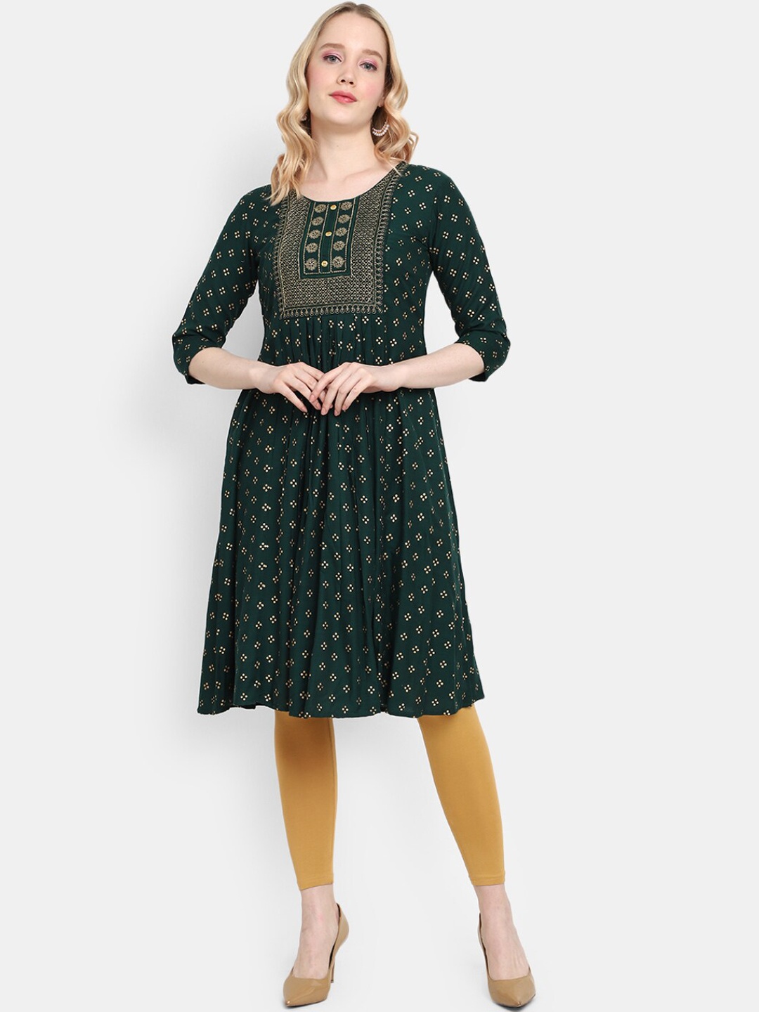 

V-Mart Pleated Ethnic Motifs Printed Zari A-Line Kurta, Green