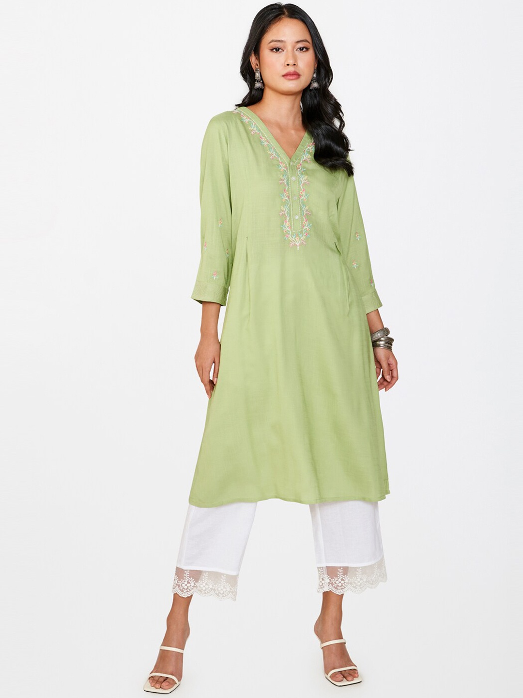

Global Desi V-Neck Thread Work Kurta, Sea green