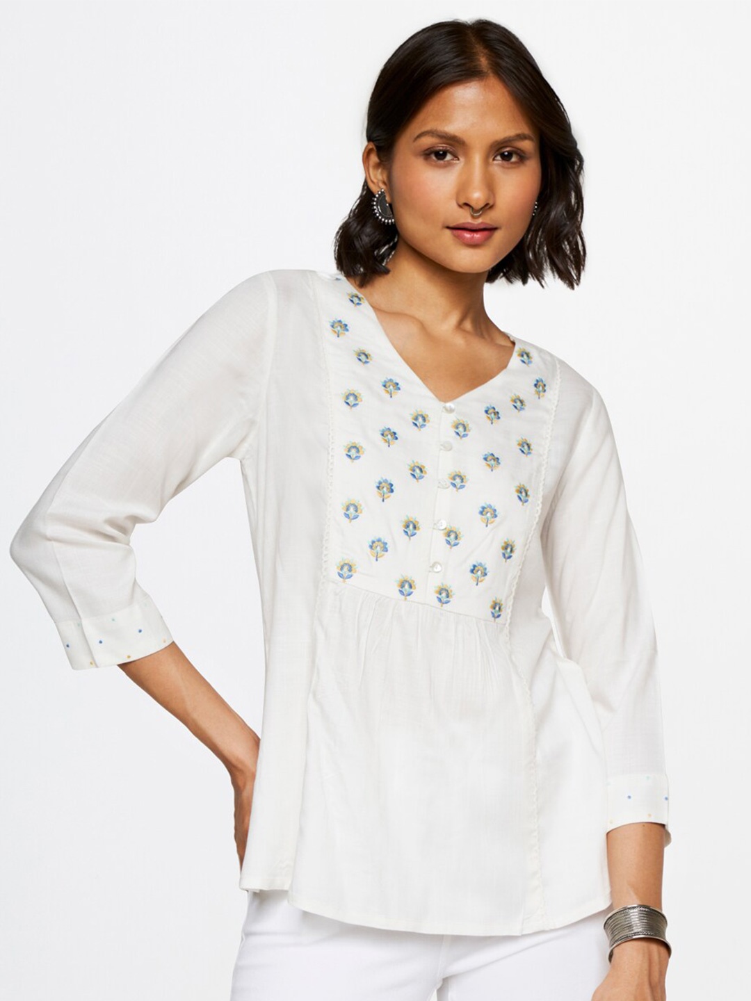 

Global Desi Floral Embroidered Mandarin Collar Regular Top, White