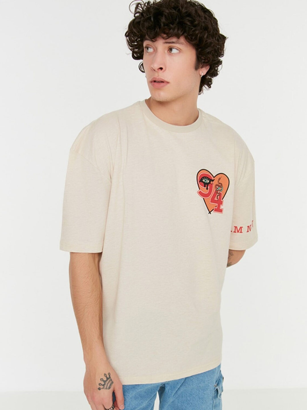 

Trendyol Graphic Printed Drop-Shoulder Sleeve Pure Cotton T-shirt, Off white