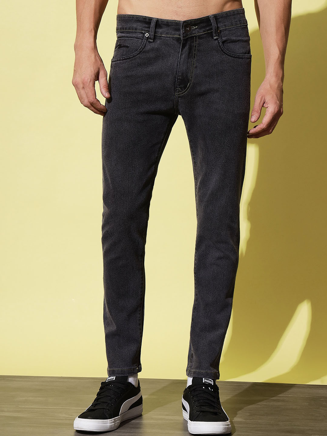 

UNITED DENIM Men Mid Rise Light Fade Slim Fit Stretchable Cotton Jeans, Grey