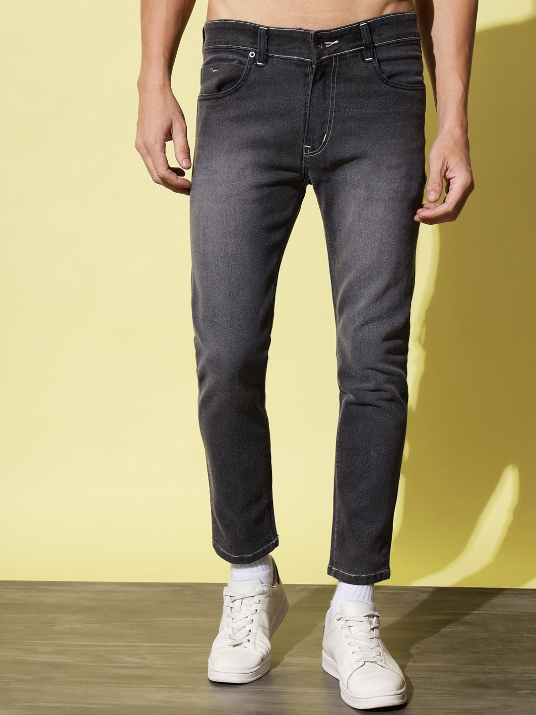 

UNITED DENIM Men Slim Fit Light Fade Stretchable Jeans, Grey