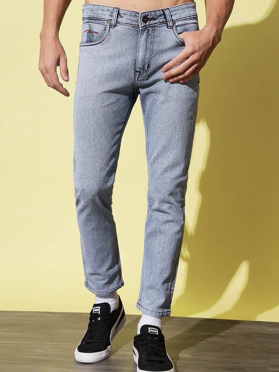 

UNITED DENIM Men Slim Fit Stretchable Light Fade Jeans, Blue