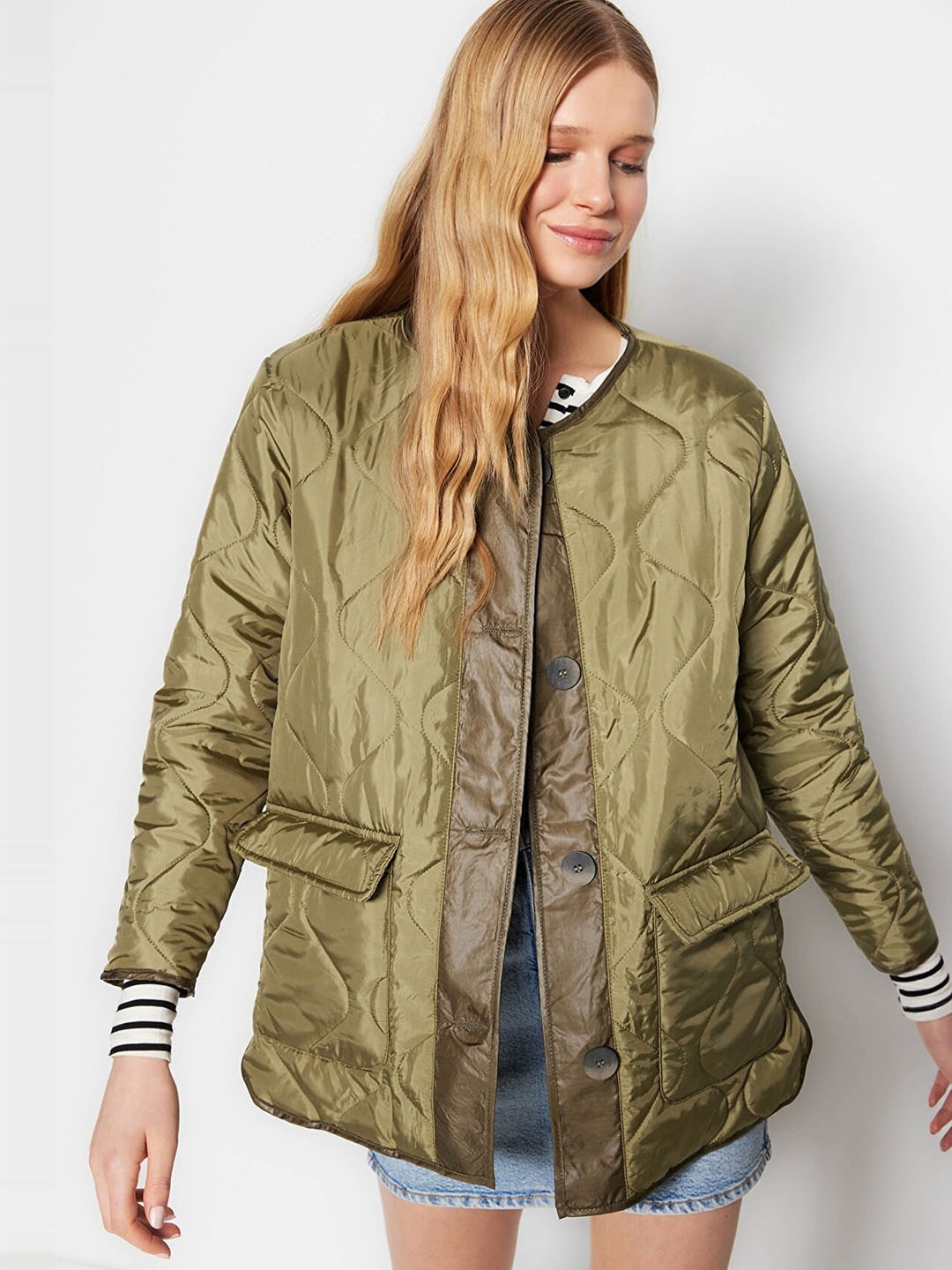 

Trendyol Collarless Long Sleeves Padded Jacket, Olive