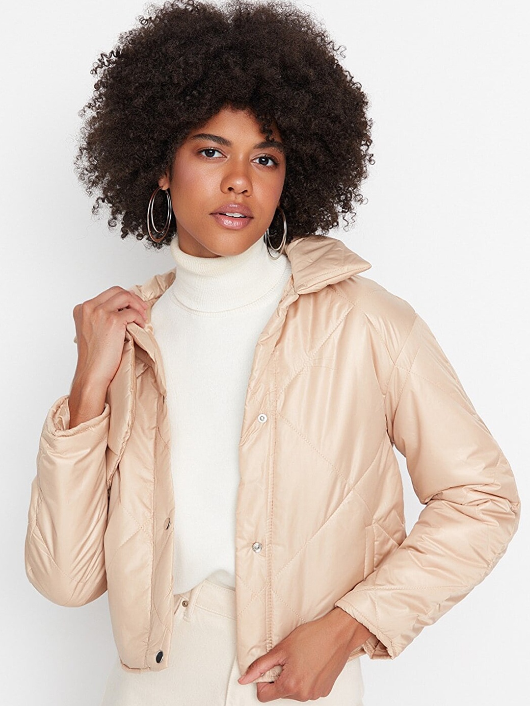 

Trendyol Spread Collar Quilted Jacket, Beige