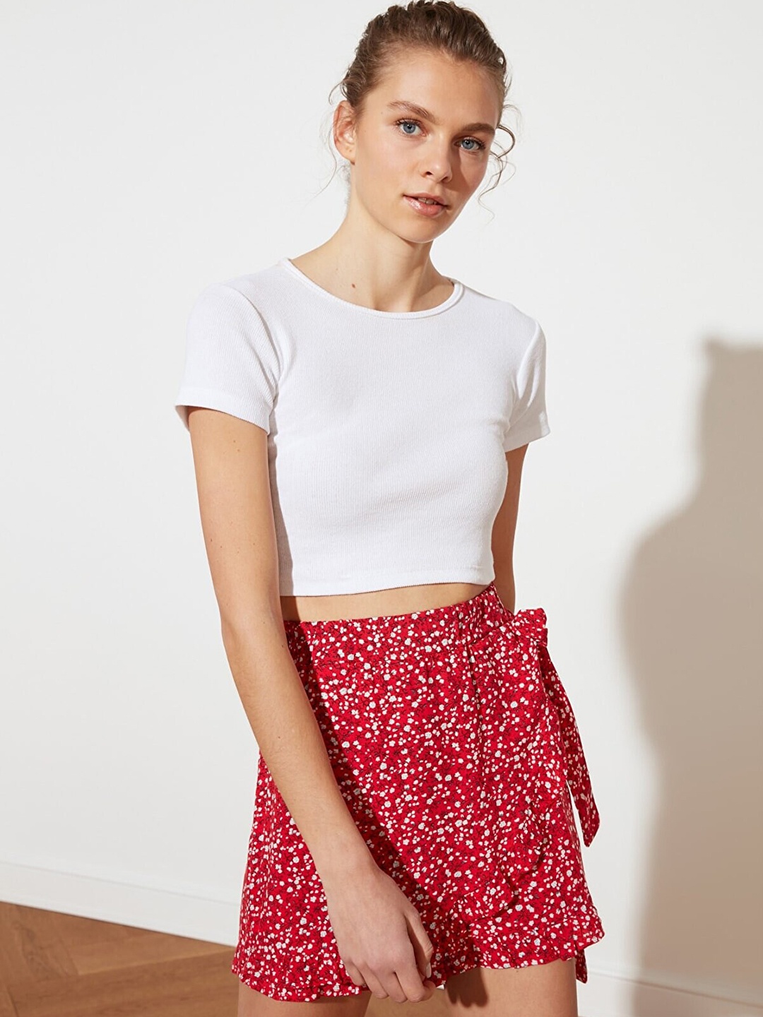 

Trendyol Women Floral Printed Shorts, Red