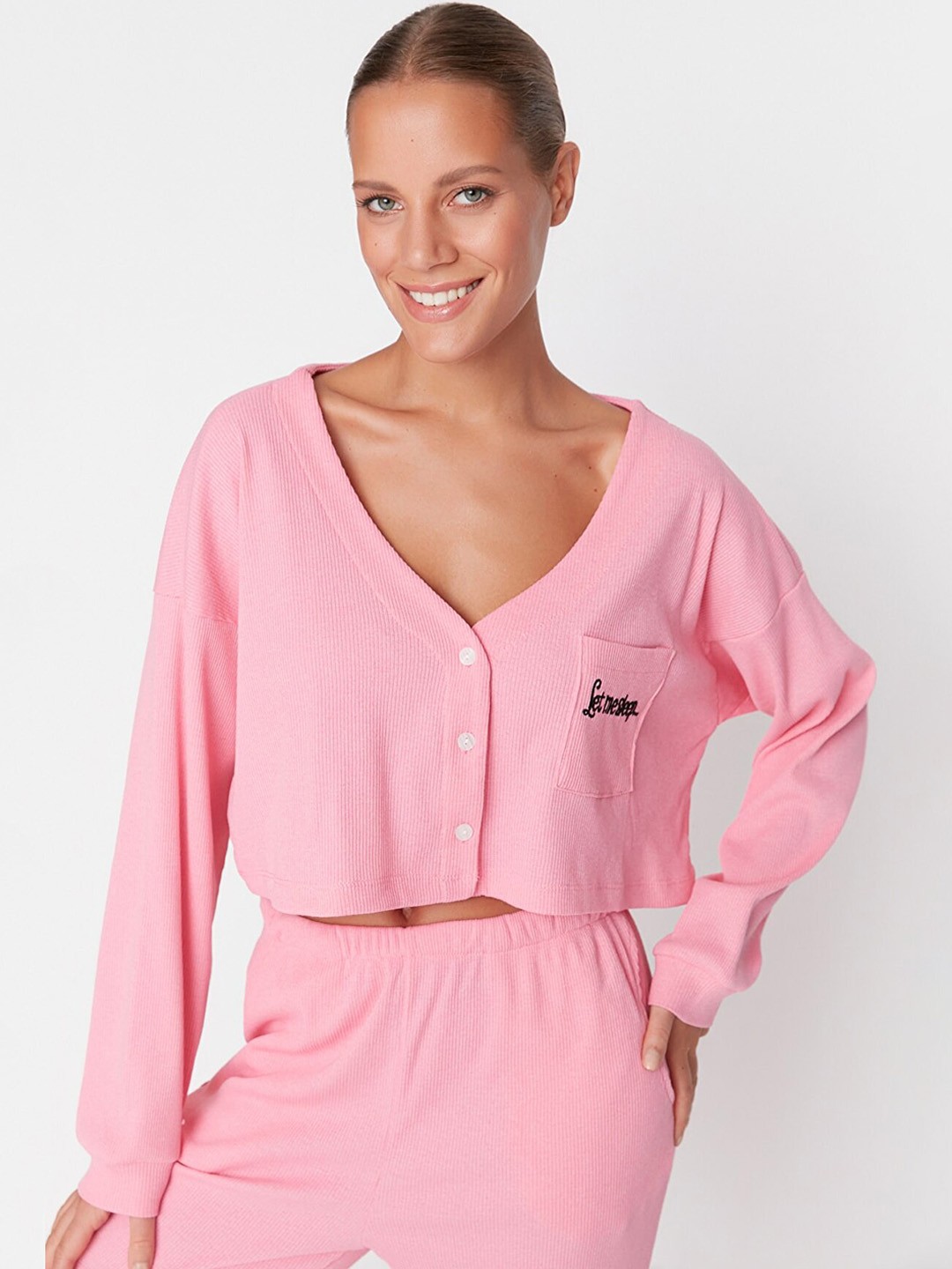 

Trendyol V-Neck Long Sleeves Night Suit, Pink