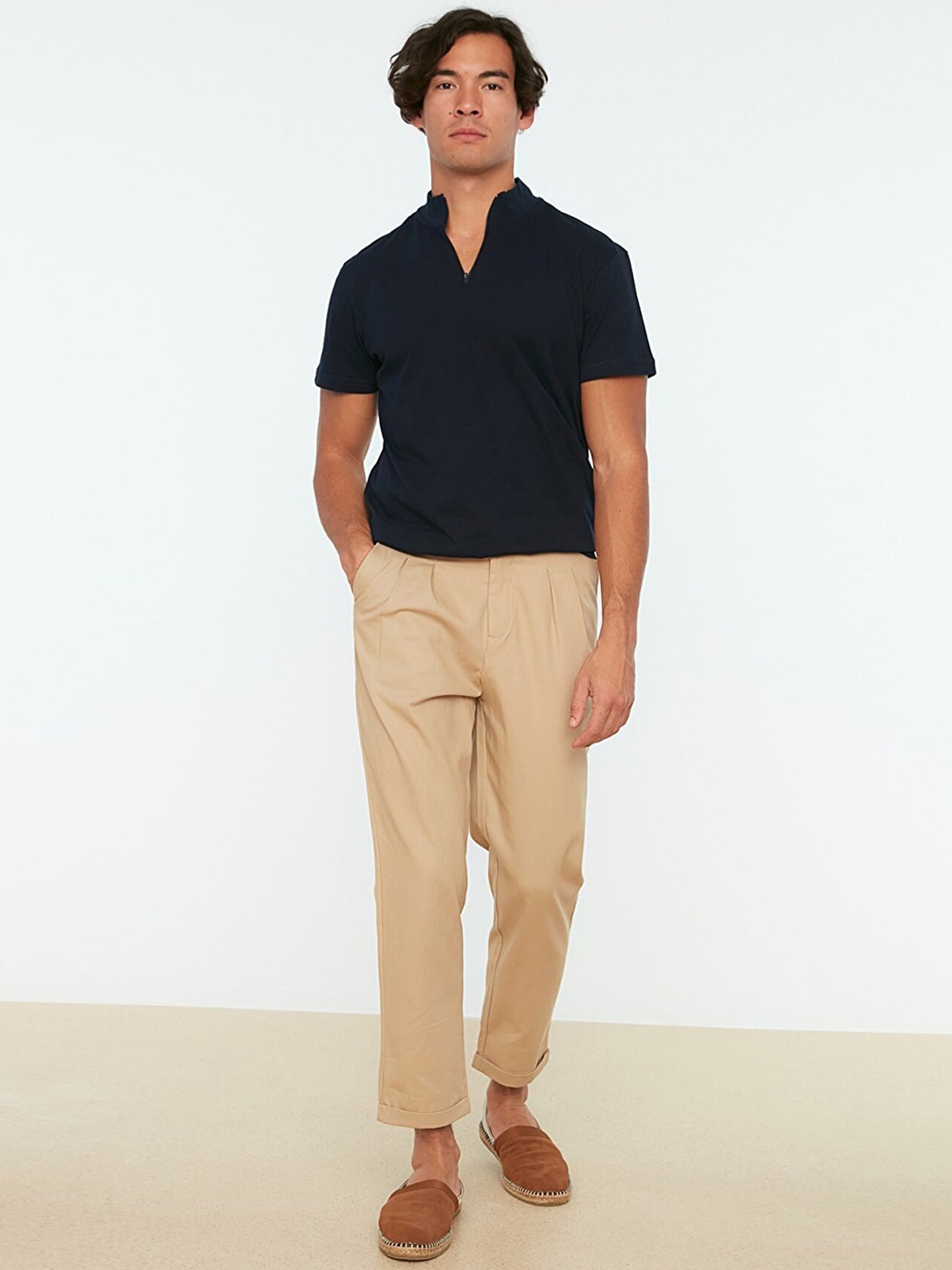 

Trendyol Men Mid-Rise Pleated Pure Cotton Chinos, Beige
