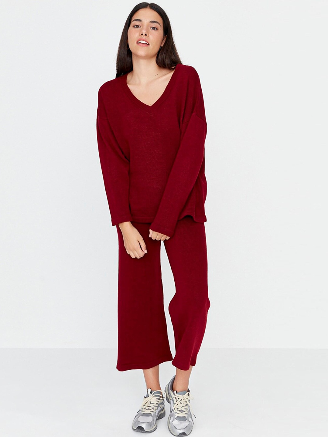 

Trendyol Long Sleeves Acrylic Top With Trousers, Burgundy