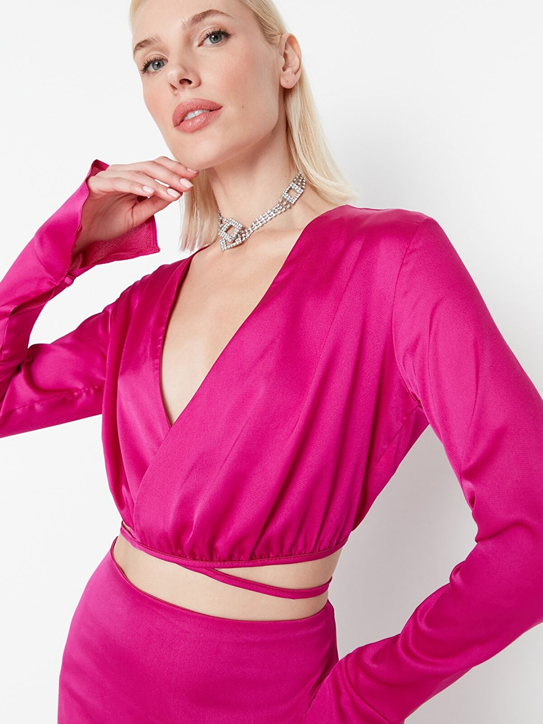 

Trendyol V-Neck Long Sleeves Top & Skirt, Fuchsia