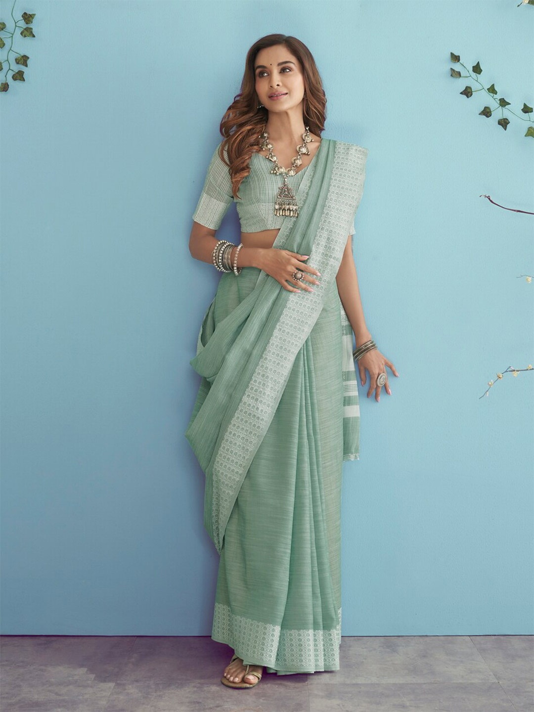 

Anouk Woven Design Border Saree, Green