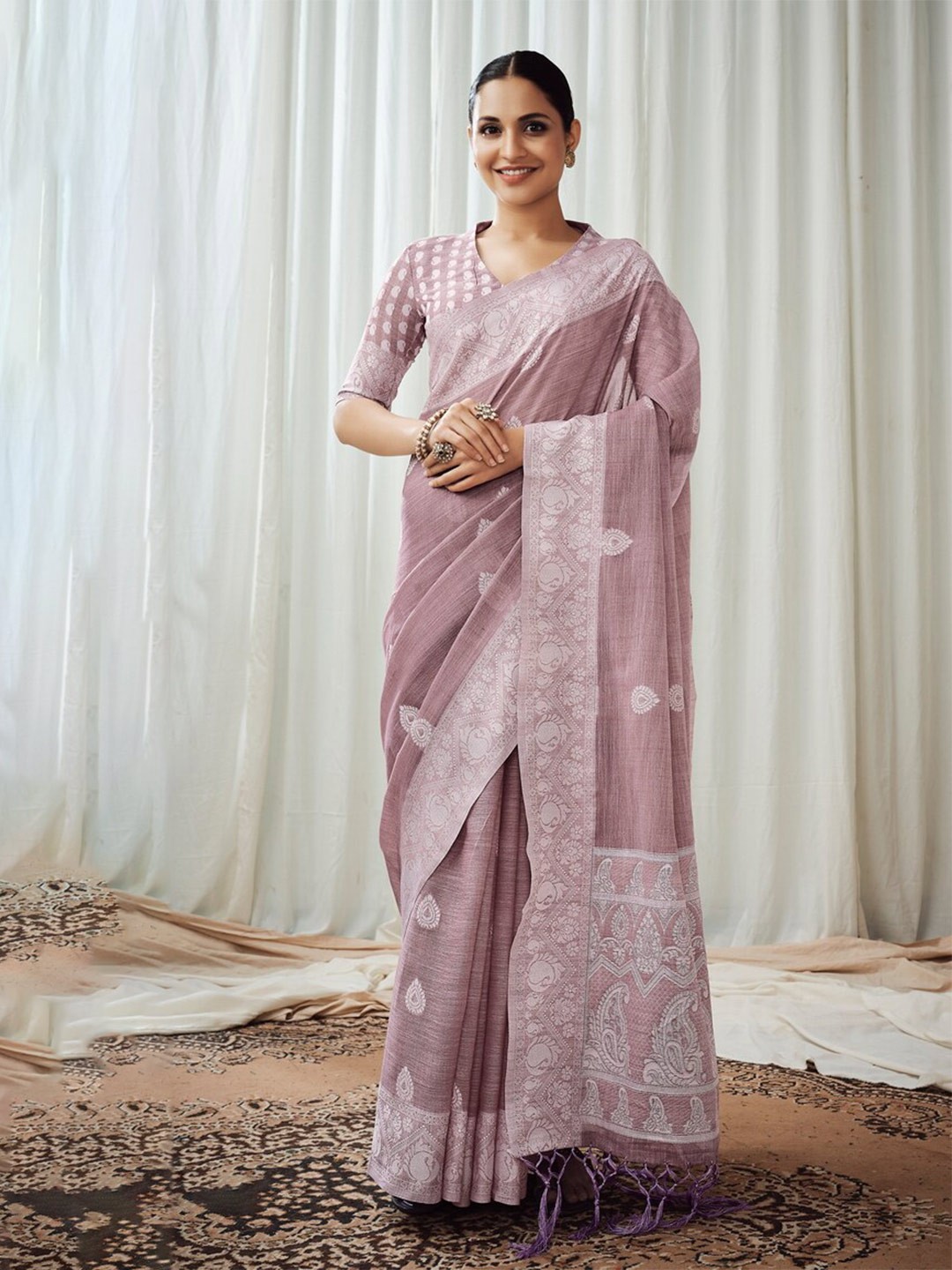 

Anouk Ethnic Motifs Woven Design Saree, Pink