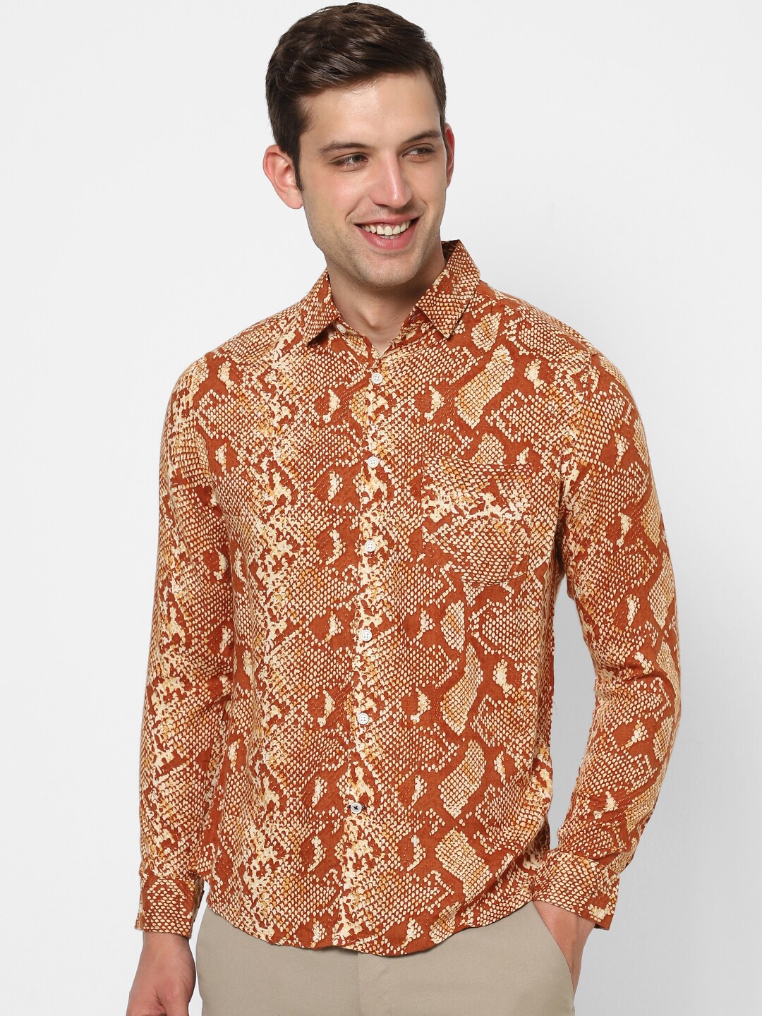 

VASTRADO Abstract Printed Spread Collar Casual Shirt, Brown