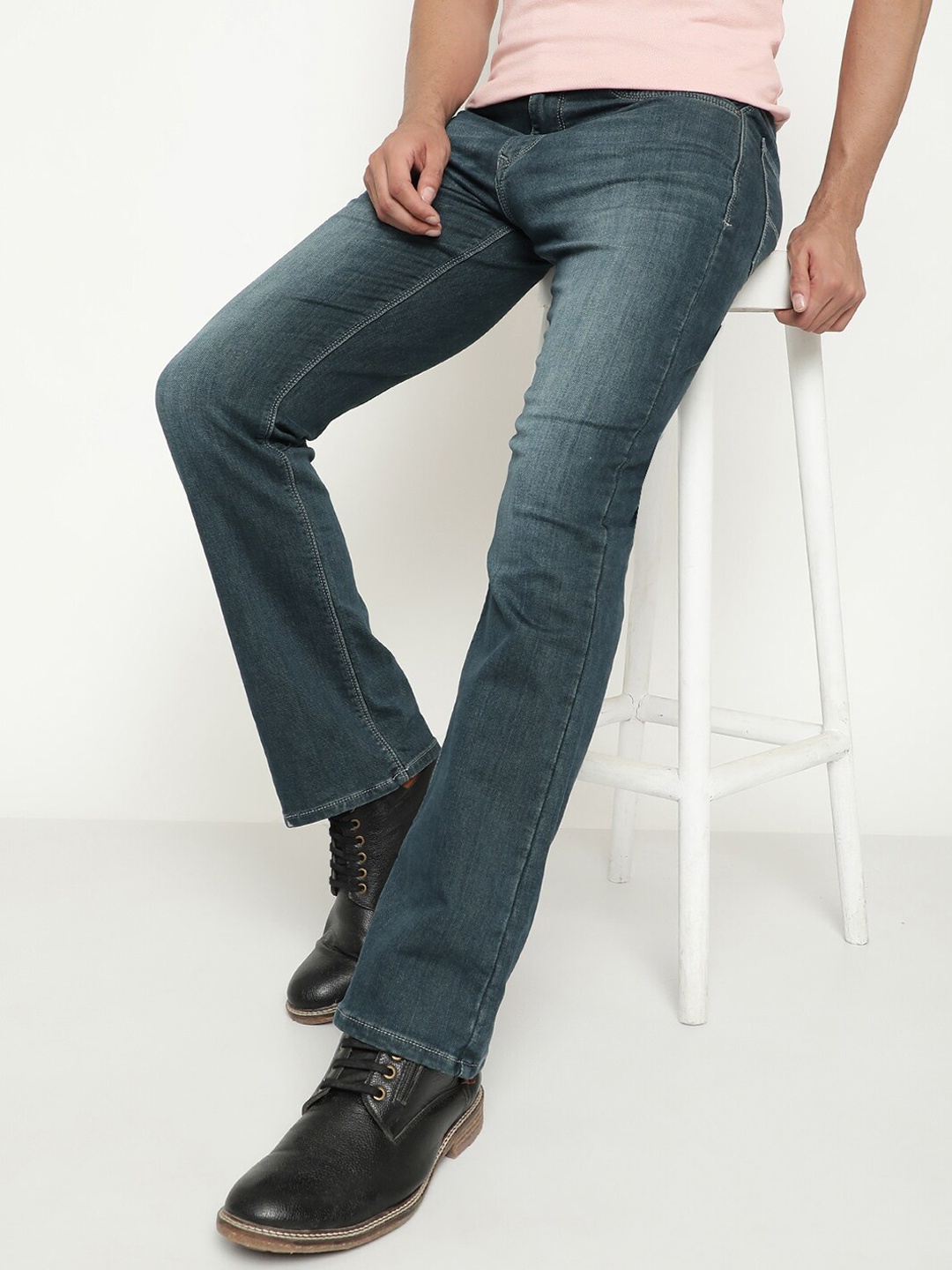 

Octave Men Light Fade Mid-Rise Cotton Stretchable Jeans, Navy blue