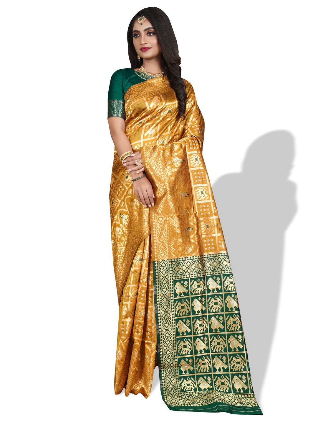 

ZEEPKART Woven Design Zari Kanjeevaram Saree, Gold