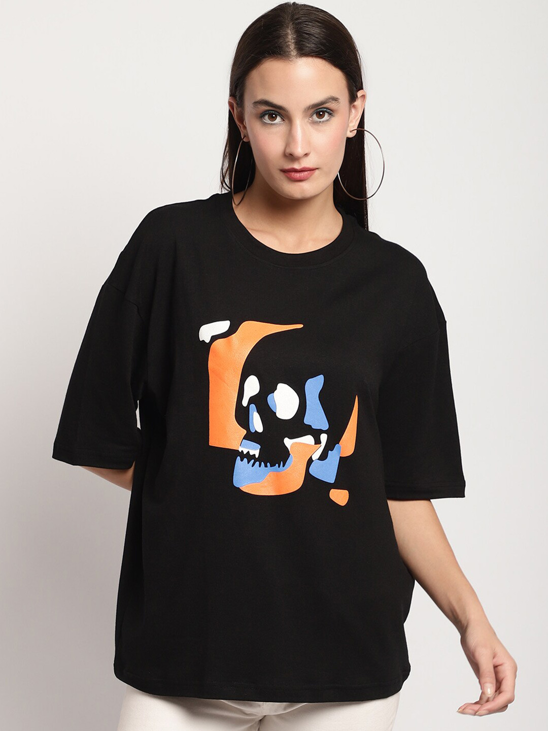 

Obaan Graphic Printed Drop-Shoulder Sleeves Cotton Loose T-shirt, Black
