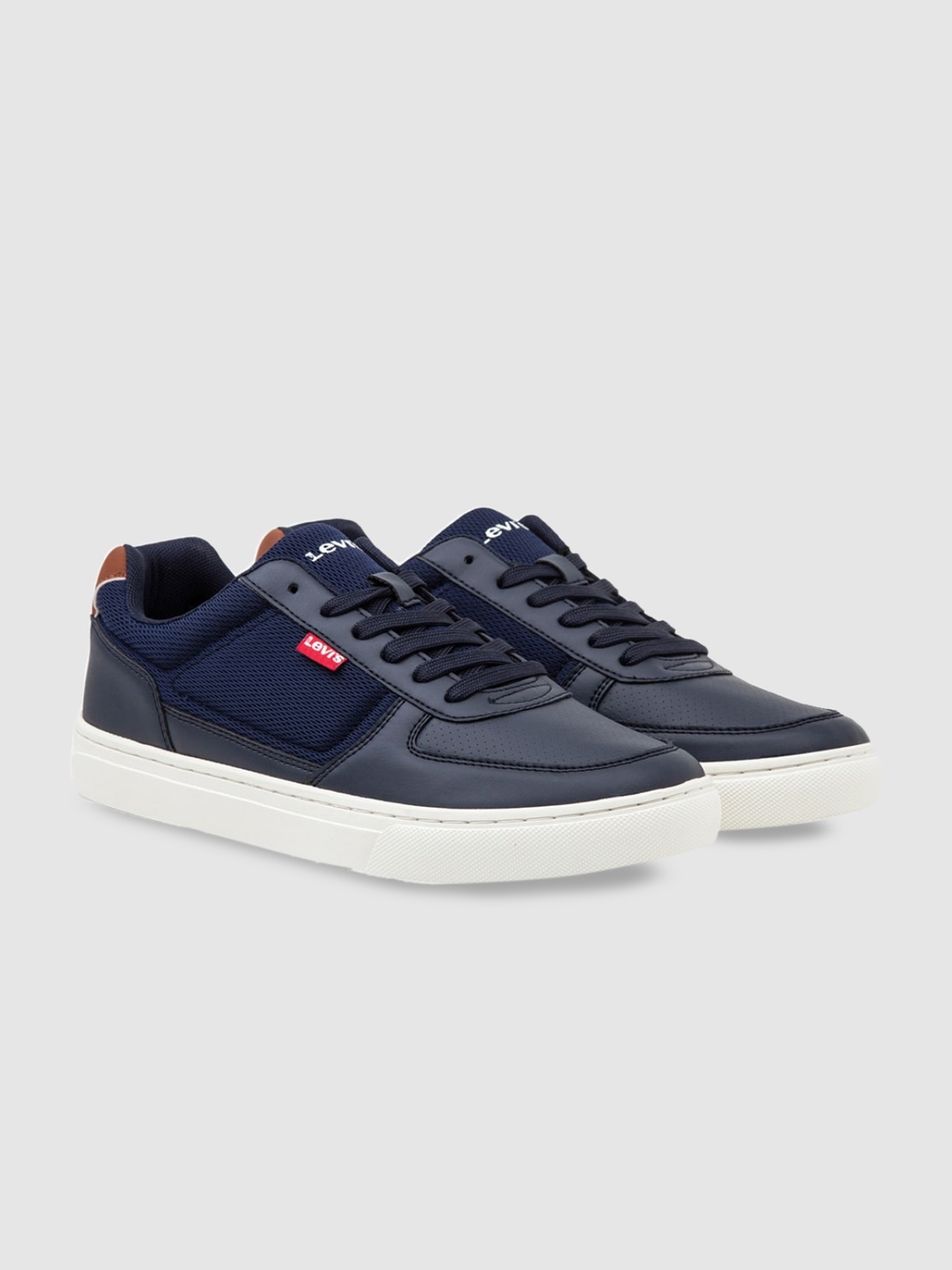 

Levis Men Perforated Sneakers, Navy blue