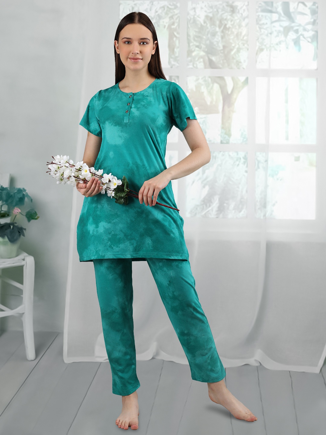 

Duchess Tie And Dye Printed Night Suit, Sea green
