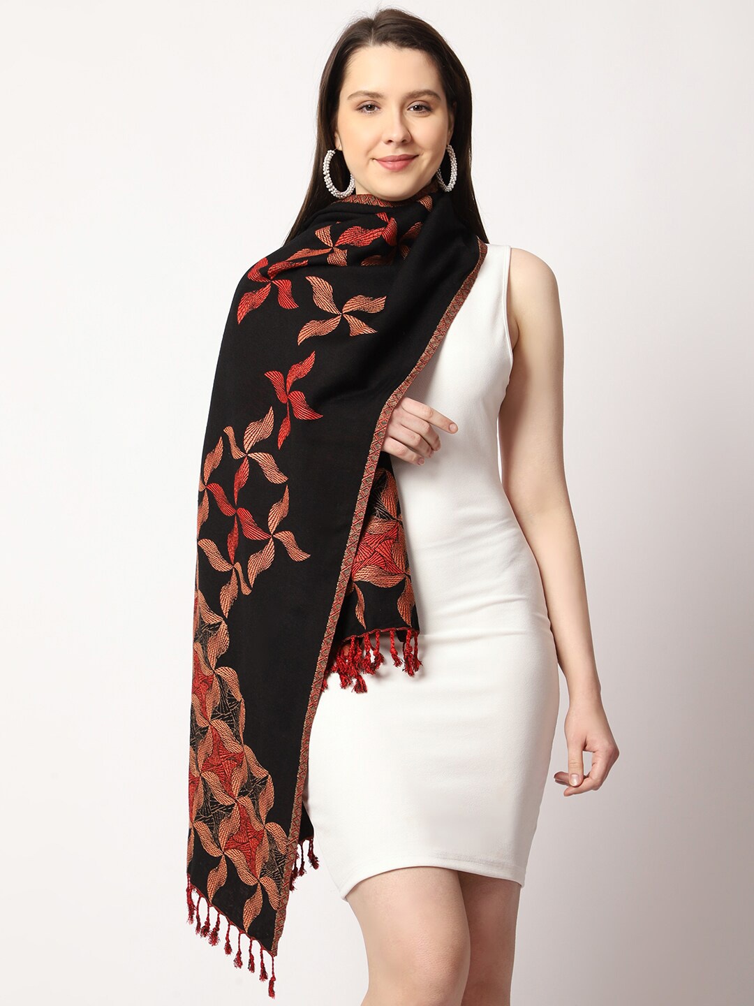 

SWI Stylish Tasselled Floral Woven Design Stole, Black