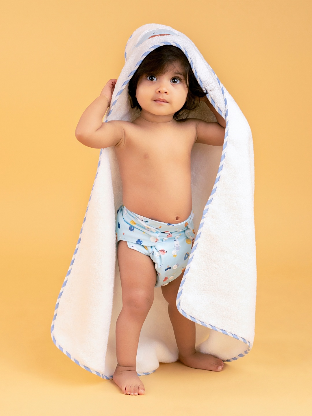 

haus & kinder Kids White & Blue Baby Shark Design 550 GSM Pure Terry Cotton Hooded Towel
