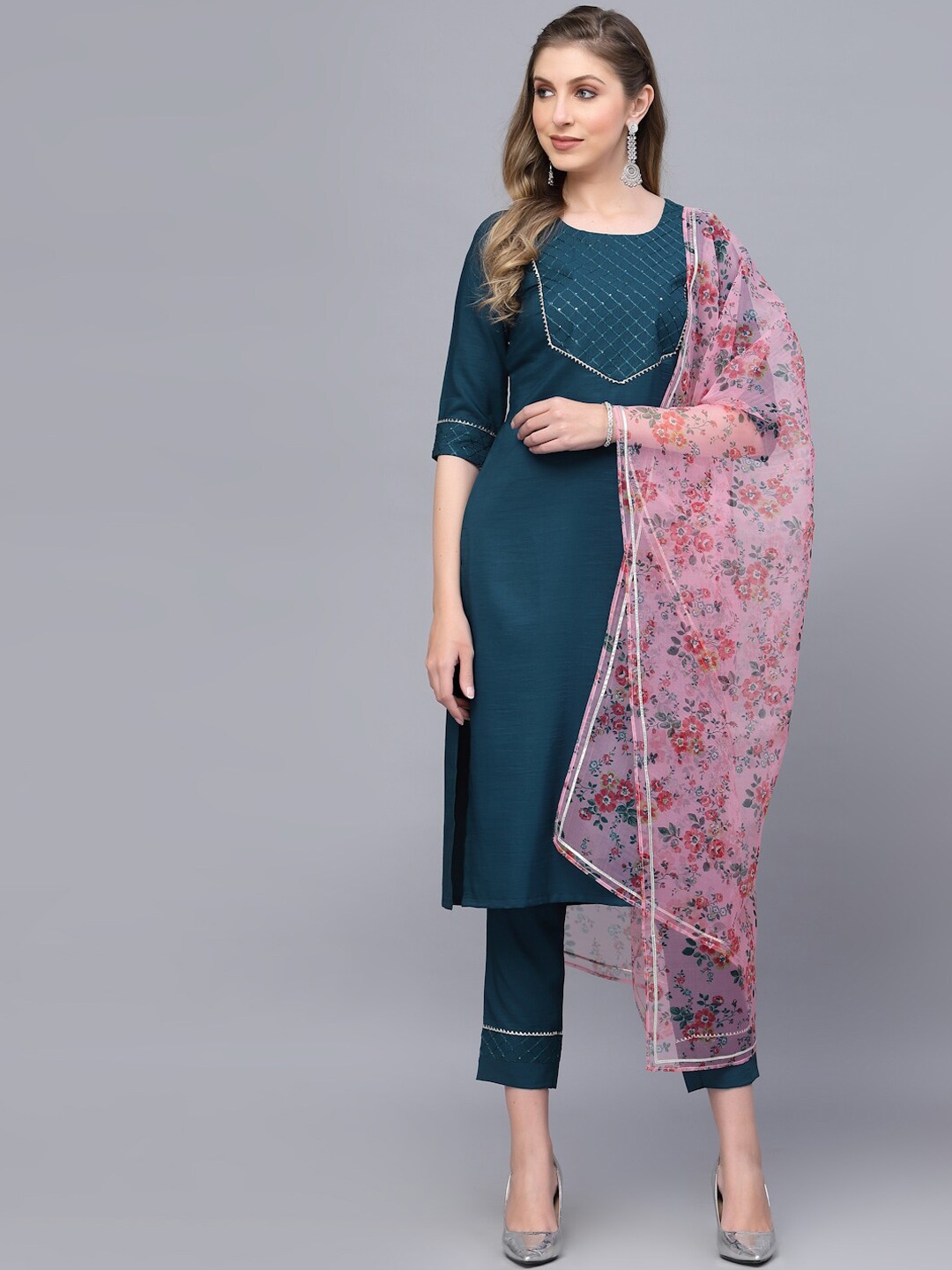 

SKYLEE Ethnic Motifs Yoke Design Sequinned Kurta With Trousers & Dupatta, Teal