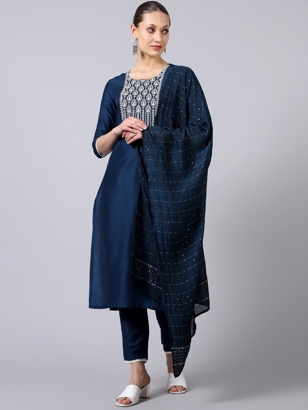 

TIEXA Ethnic Motifs Yoke Design Thread Work Kurta With Trousers & Dupatta, Teal