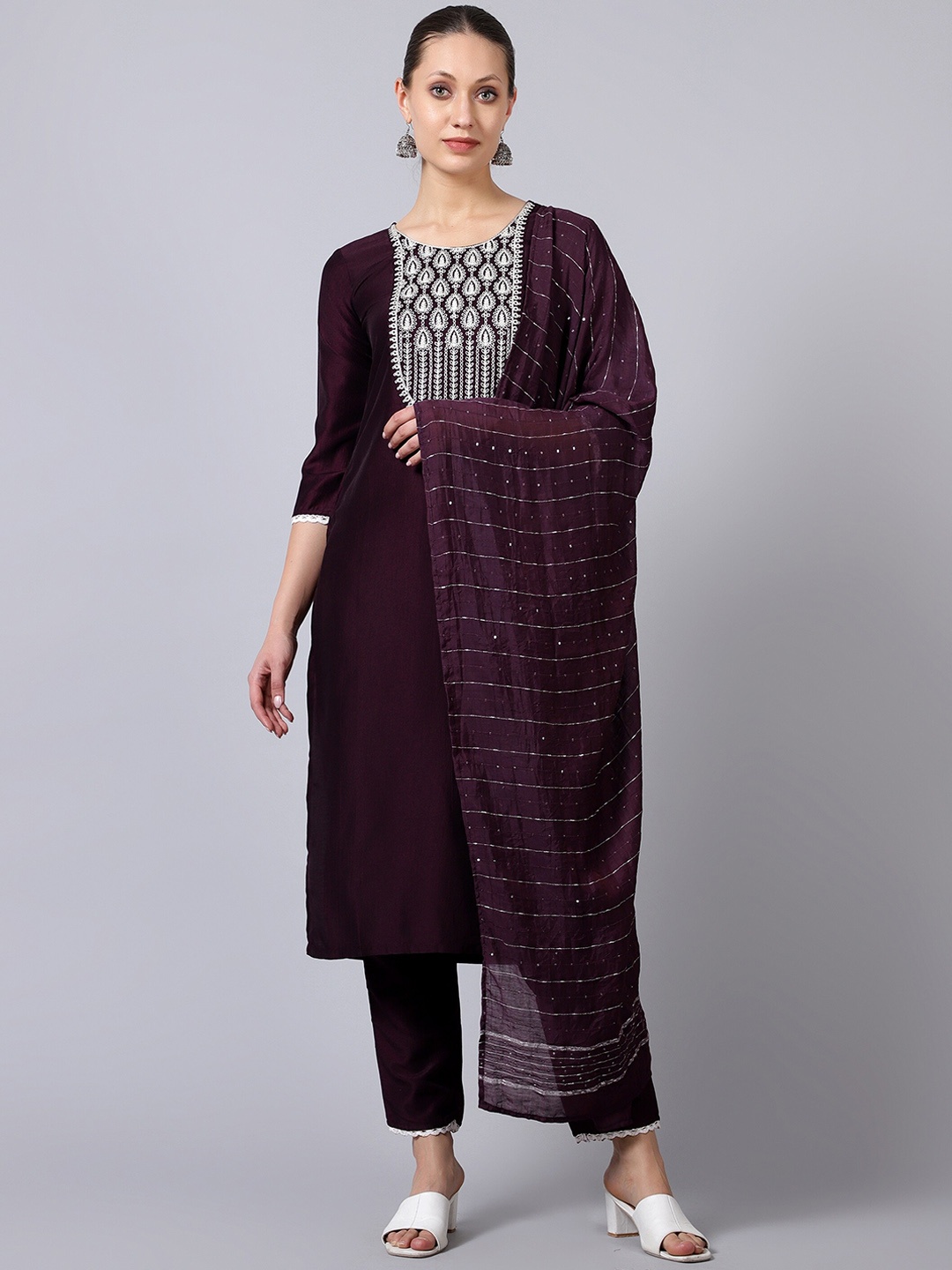 

TIEXA Ethnic Motifs Yoke Design Thread Work Kurta With Trousers & Dupatta, Purple