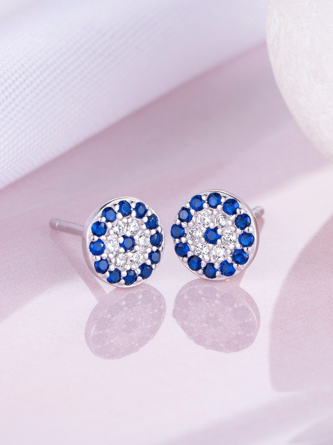 

Zavya CZ Studded Floral Silver Studs Earrings