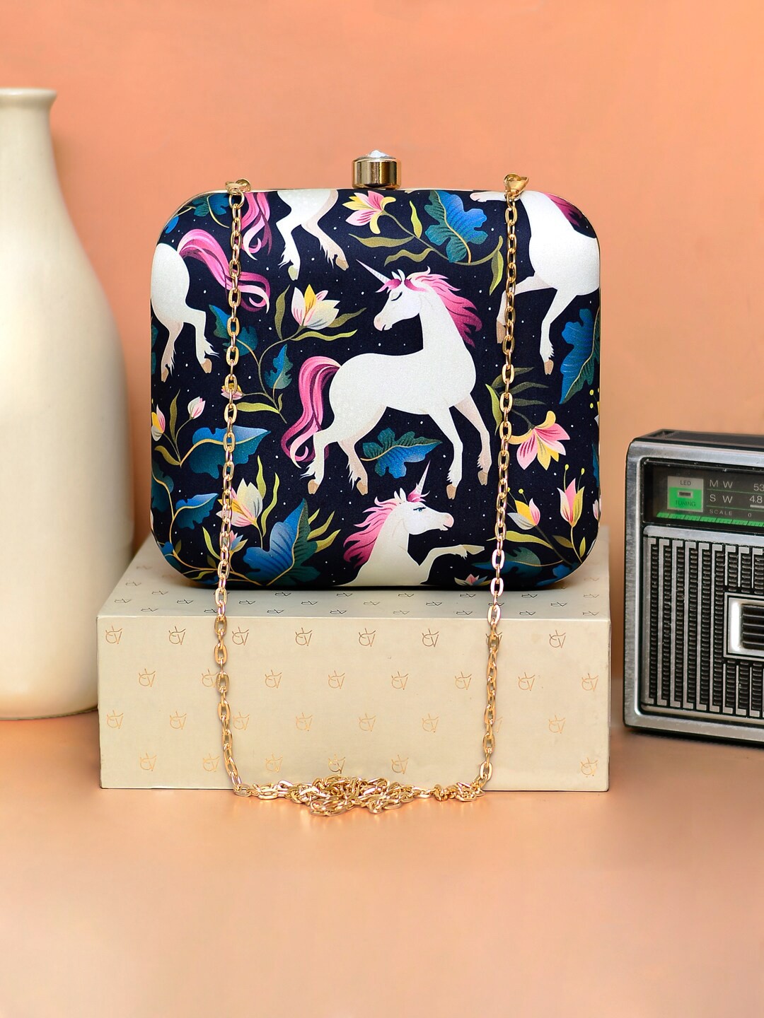 

ARTKLIM Women Printed Box Clutch, Black
