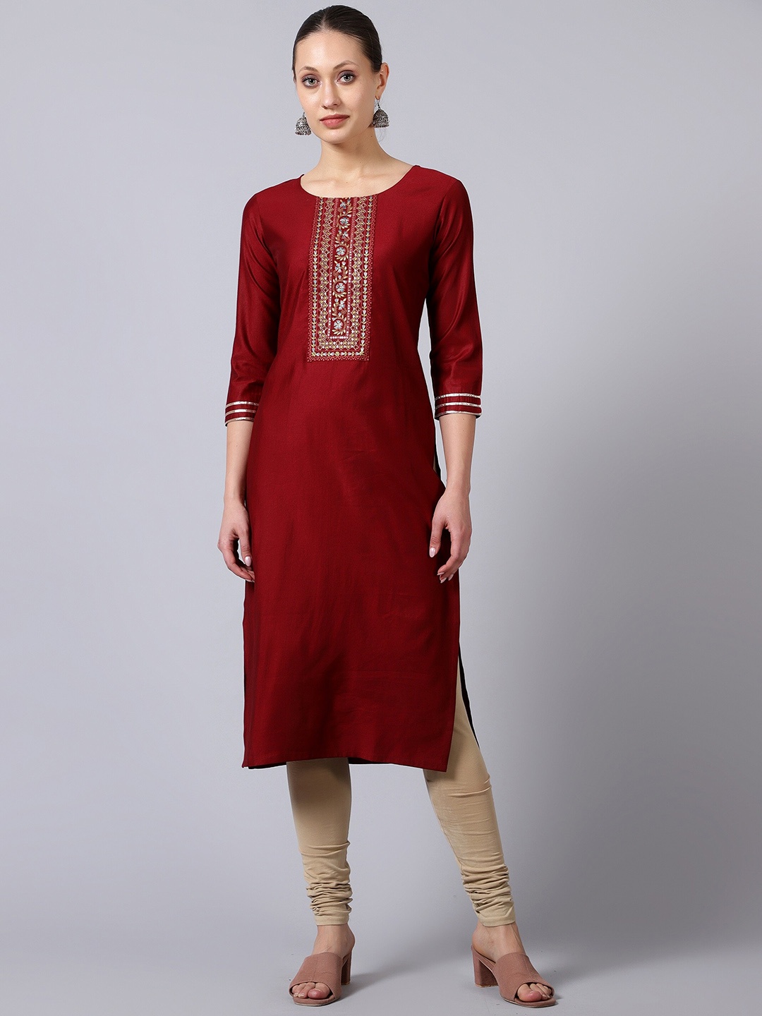 

TIEXA Ethnic Motifs Thread Work Yoke Design Regular Kurta, Maroon