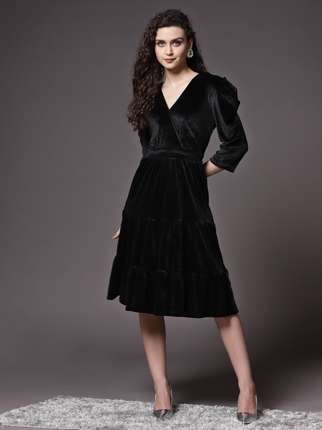 

KASSUALLY V-Neck Puff Sleeves Velvet Dress, Black