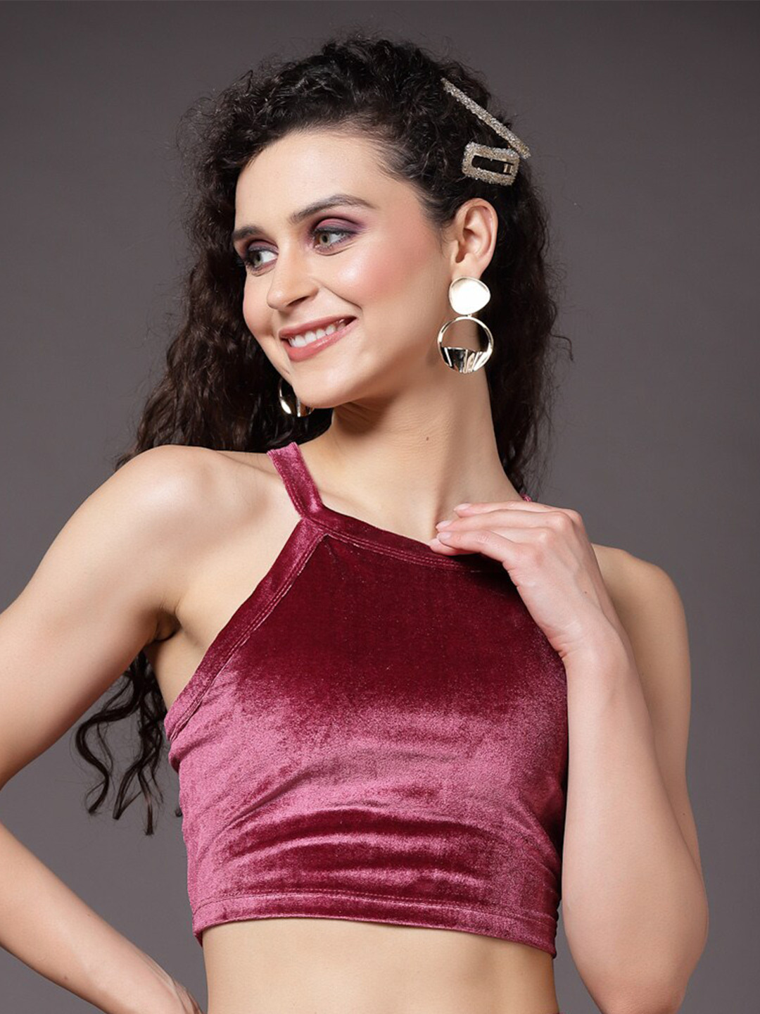 

KASSUALLY Shoulder Straps Fitted Velvet Crop Top, Pink