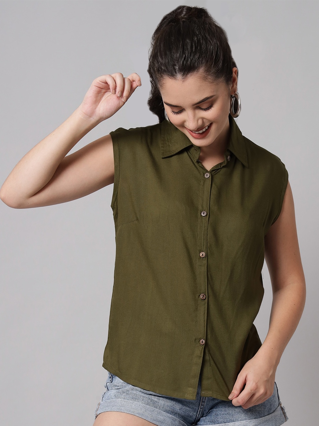 

Funday Fashion Spread Collar Sleeveless Casual Shirt, Green